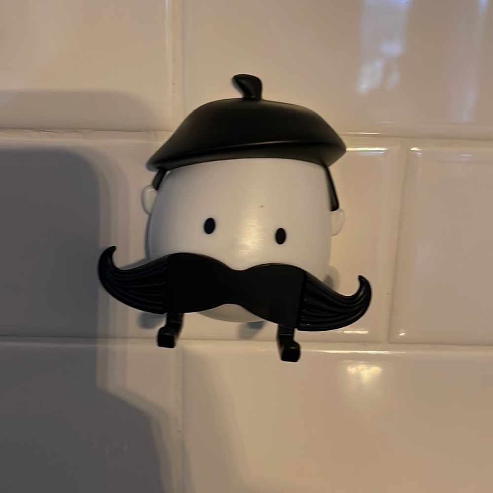 Shower or Bath Shaver Hook with Suction Cup